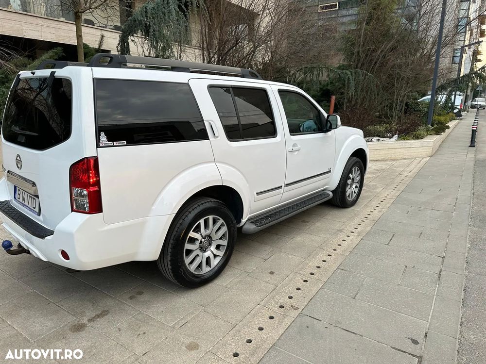 Nissan Pathfinder 3.0 dCi V6 All Mode 4X4 LE Aut. - 4