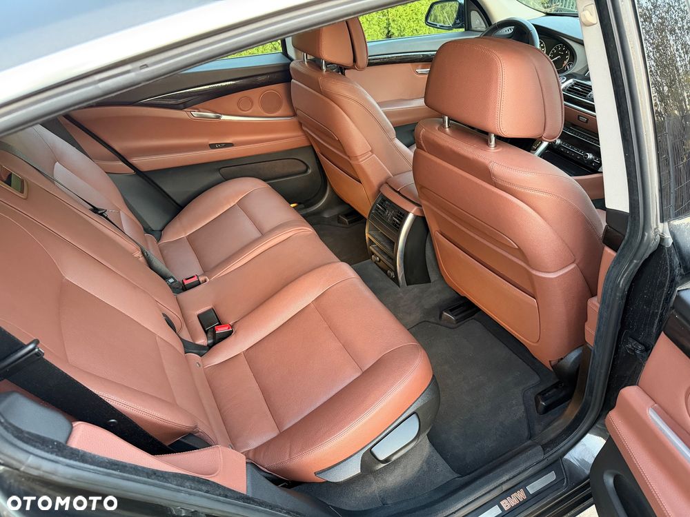 BMW 5GT 535i xDrive - 11