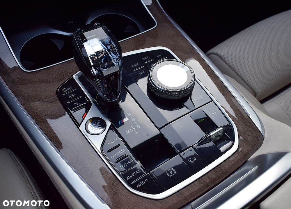 BMW X7 M50i - 17