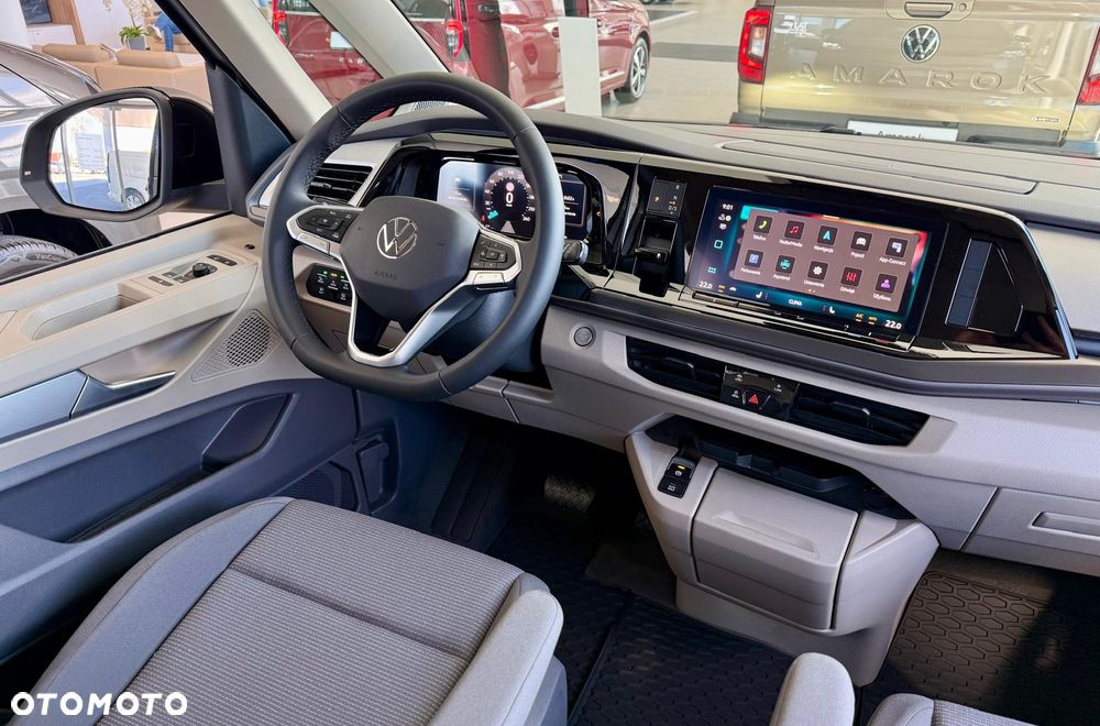 Volkswagen Multivan - 12
