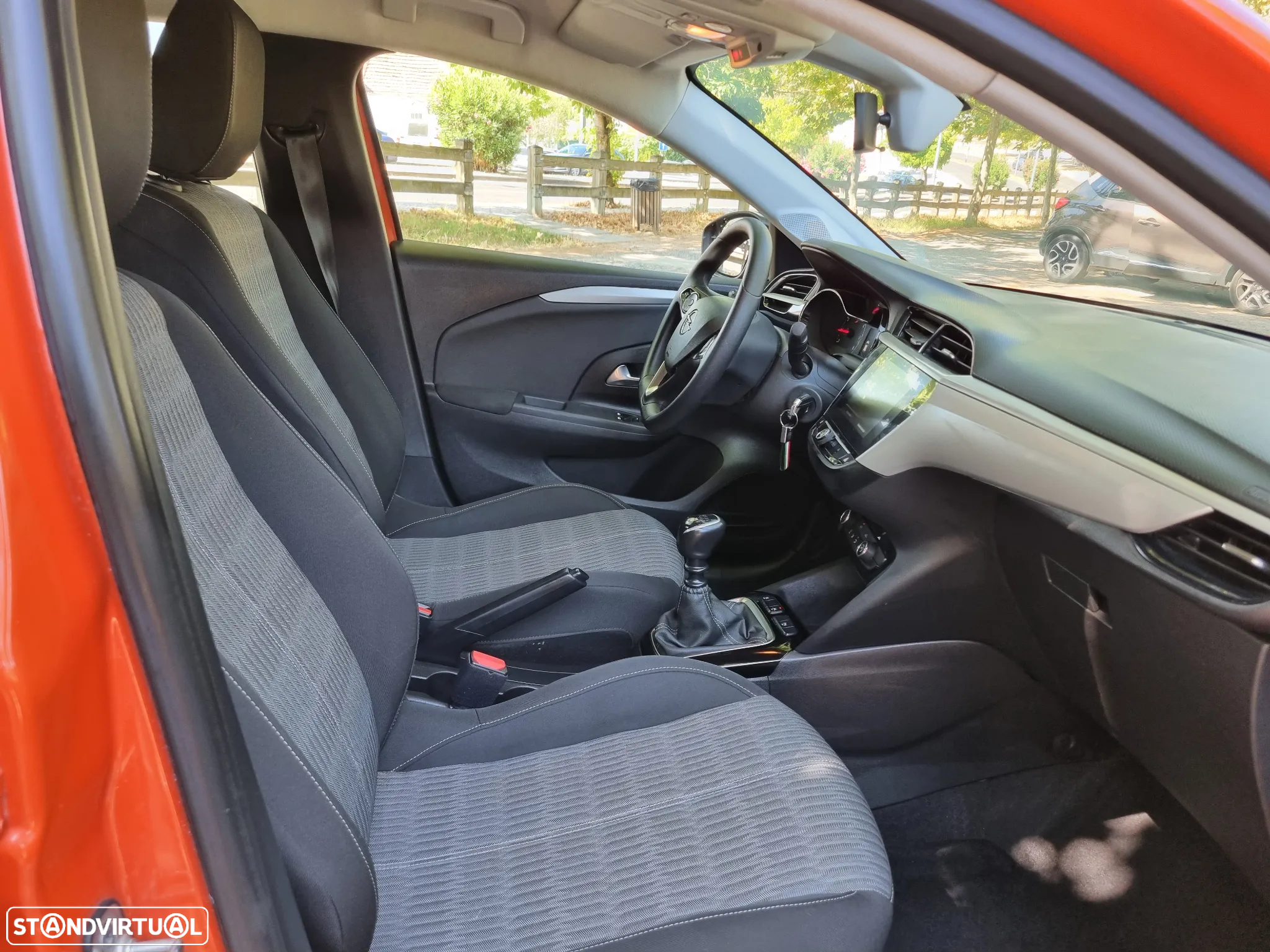 Opel Corsa 1.2 Direct Injection Turbo S&S Elegance - 25
