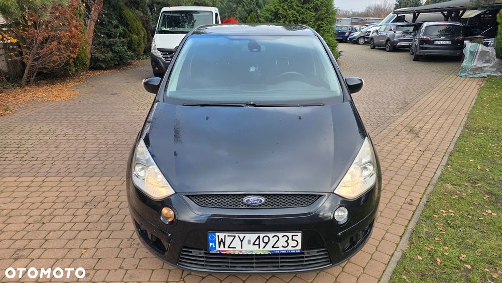 Ford S-Max - 10