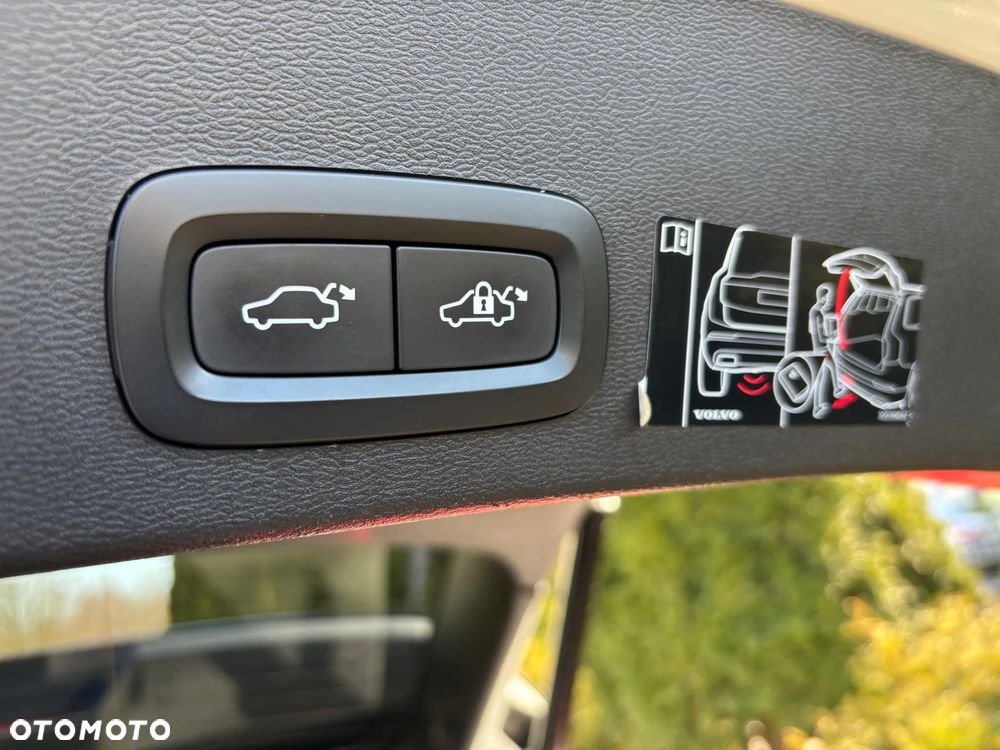 Volvo XC 40 D3 SCR R-Design - 14