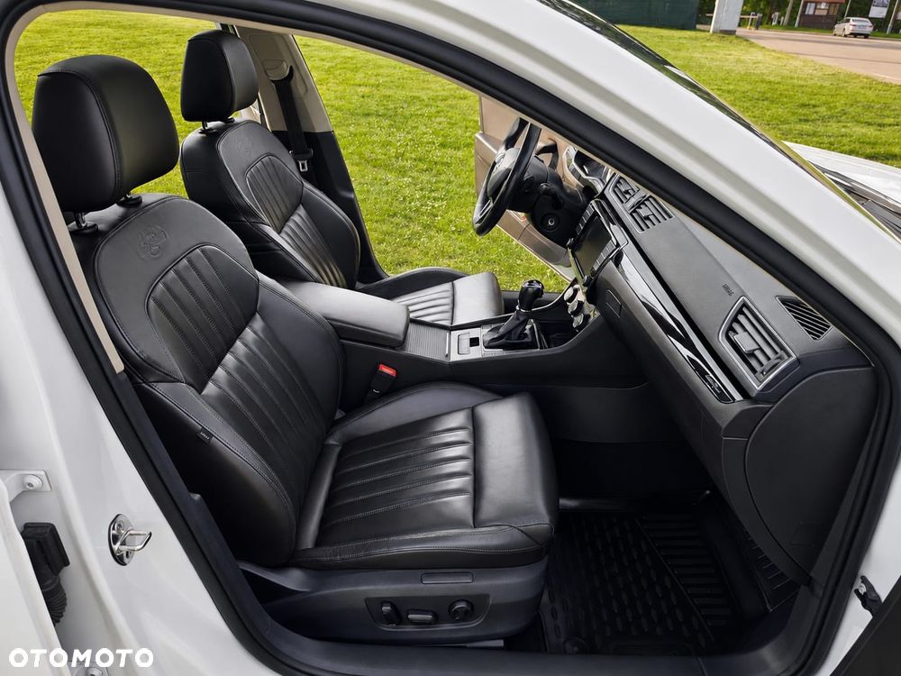 Skoda Superb 2.0 TDI L&K DSG - 10
