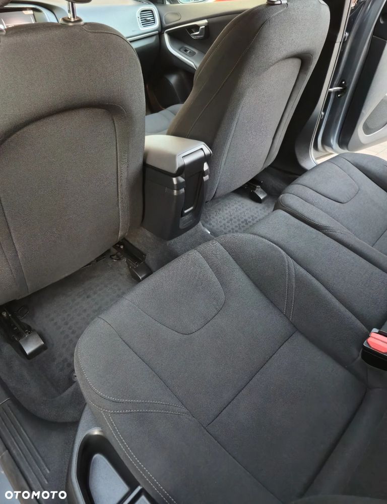 Volvo V40 D2 Drive-E Kinetic - 28