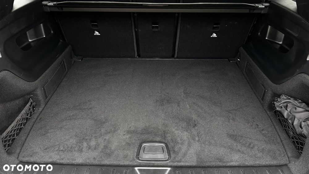 Mercedes-Benz GLB - 30