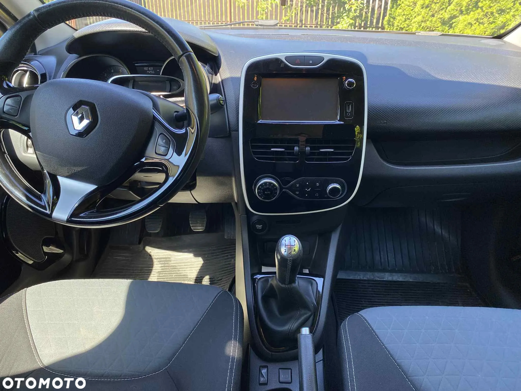 Renault Clio 1.5 dCi Limited - 9