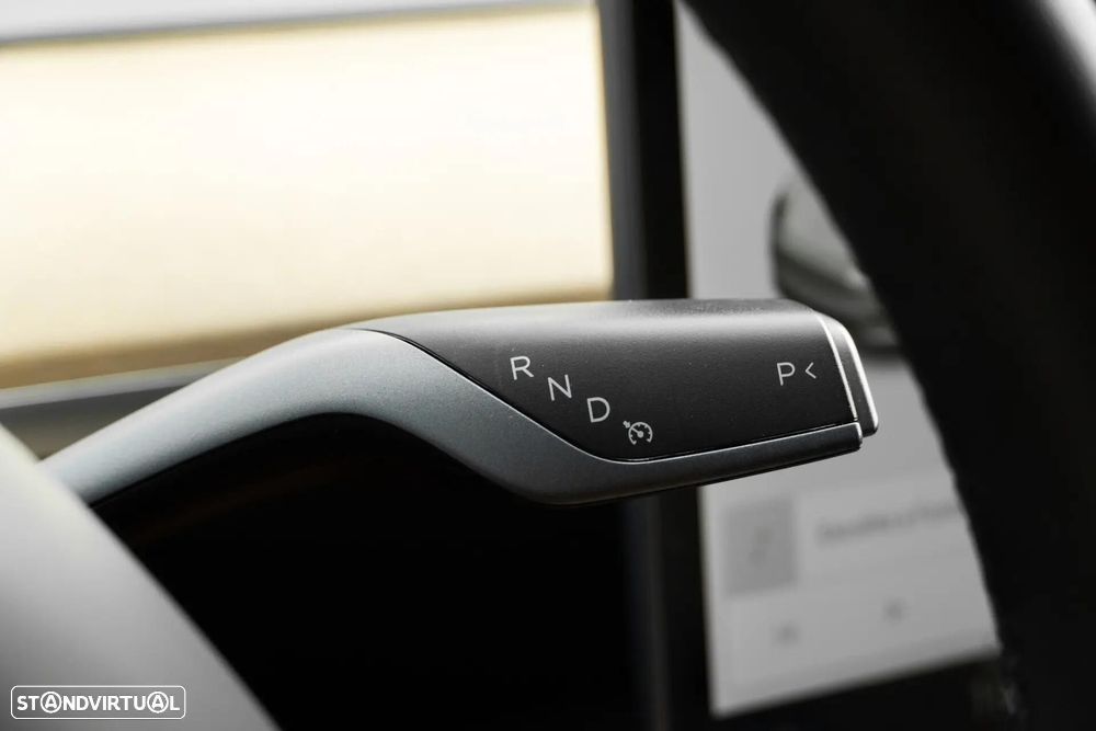 Tesla Model Y Long Range Dual Motor AWD - 41