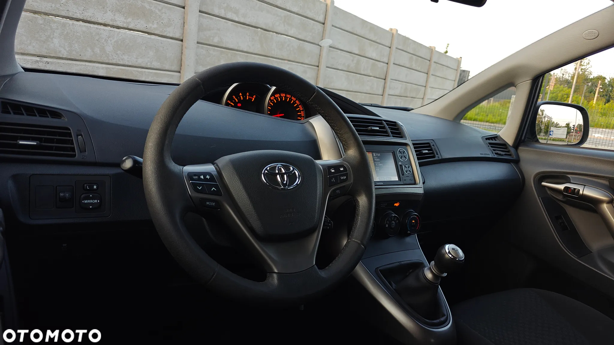 Toyota Verso 2.0 D-4D Luna - 28