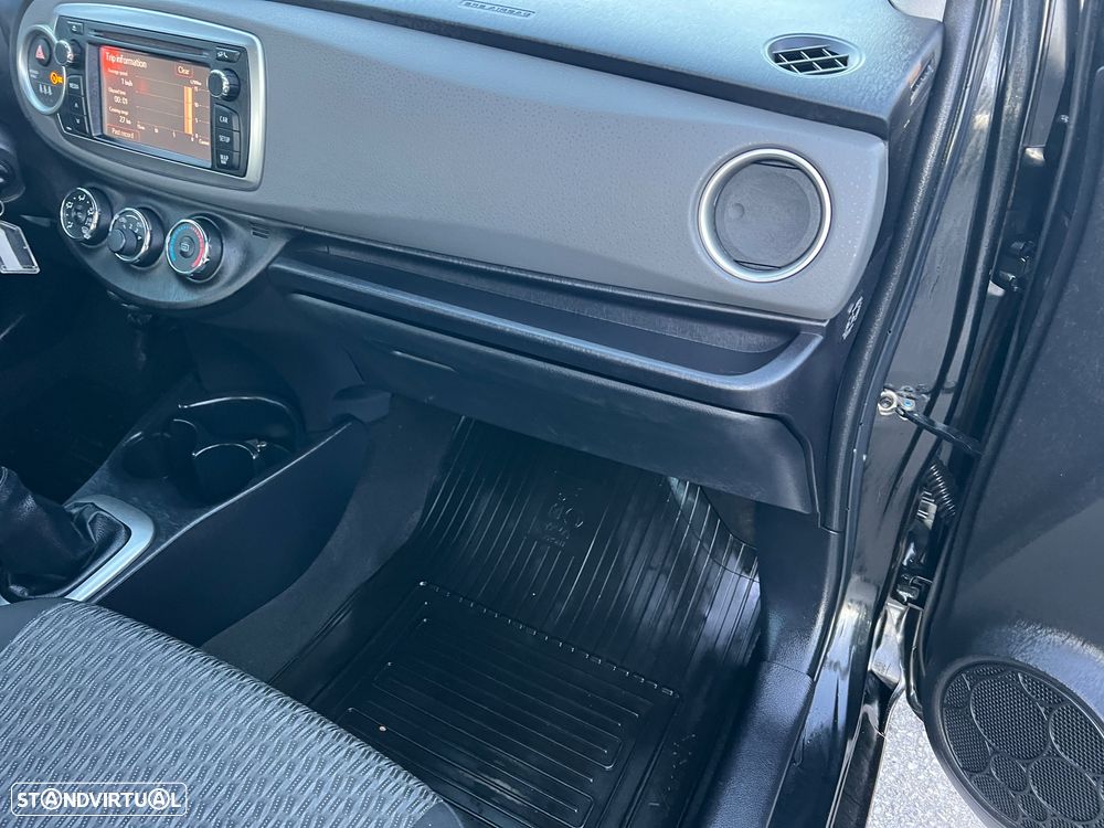 Toyota Yaris 1.4 D-4D Sport +P.Tec. +P.Plus+P.Luxury - 21