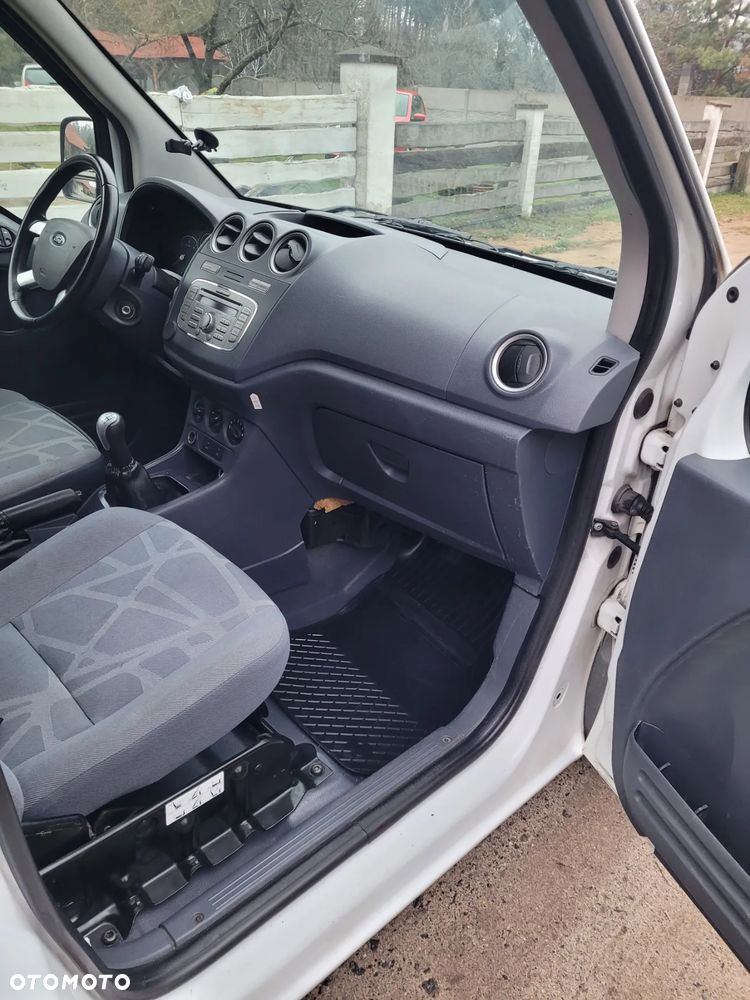 Ford Turneo Connect - 20