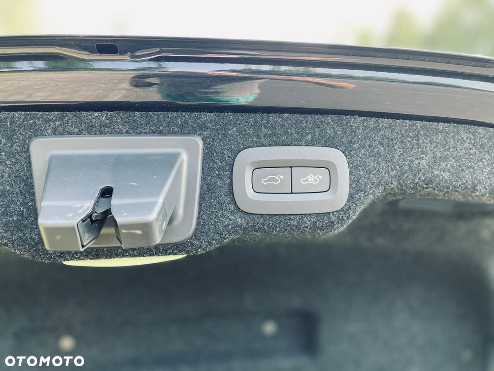 Volvo S90 T5 Momentum - 12