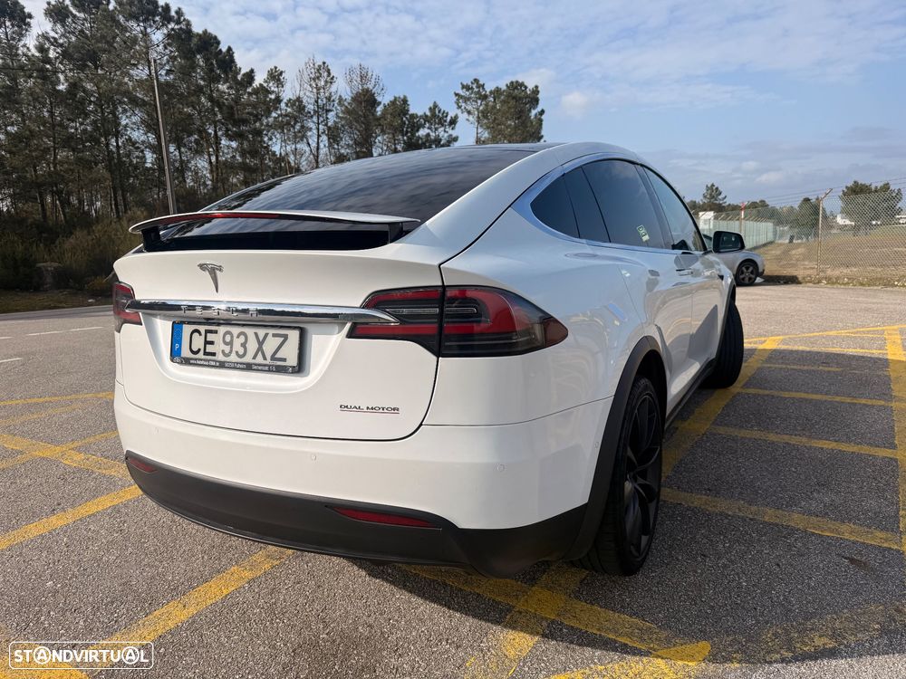 Tesla Model X Performance - 2