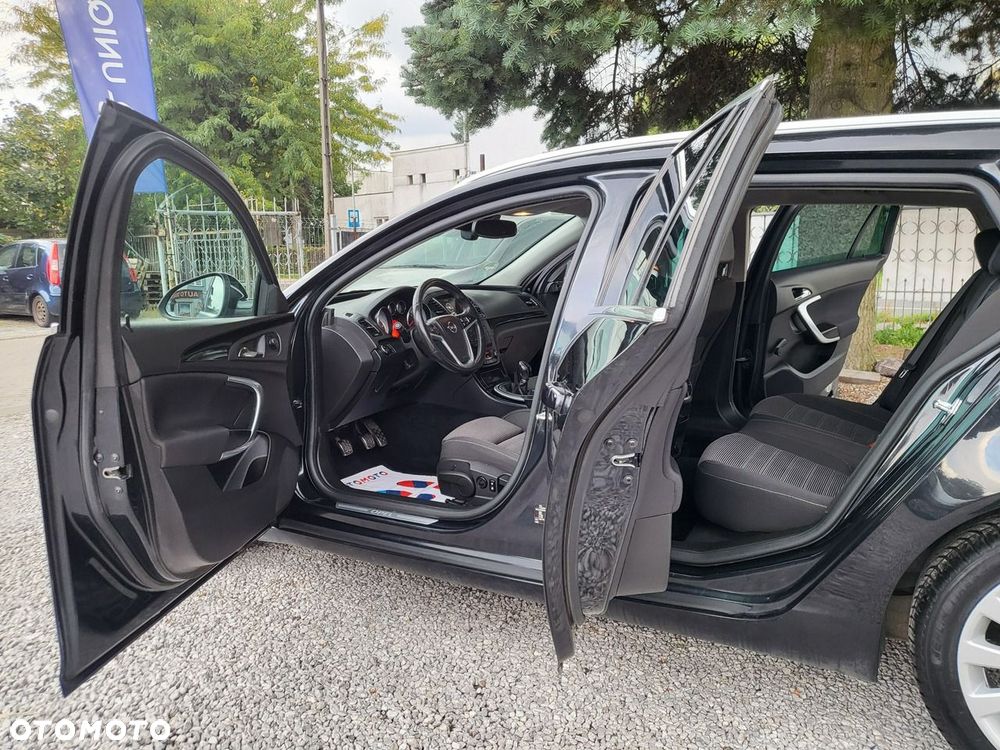 Opel Insignia - 16