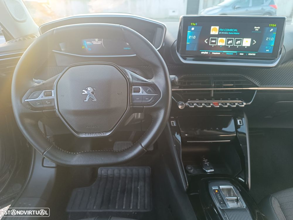 Peugeot e-2008 Allure Pack - 14