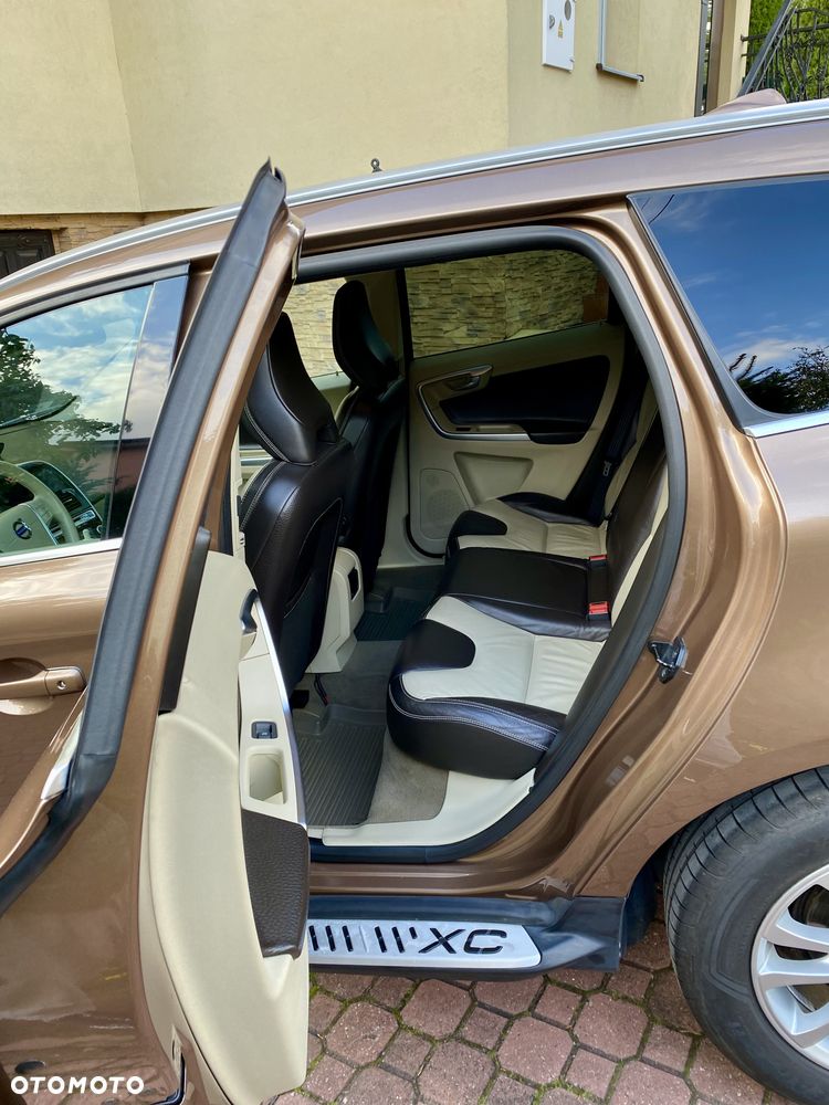 Volvo XC 60 - 11