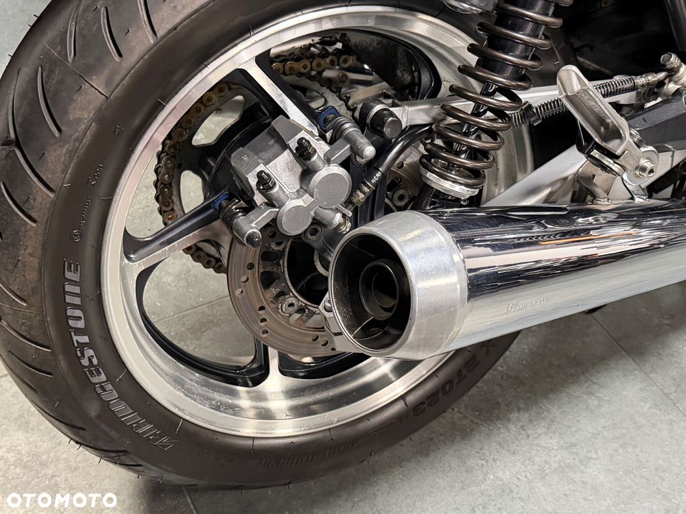 Kawasaki Zephyr - 12