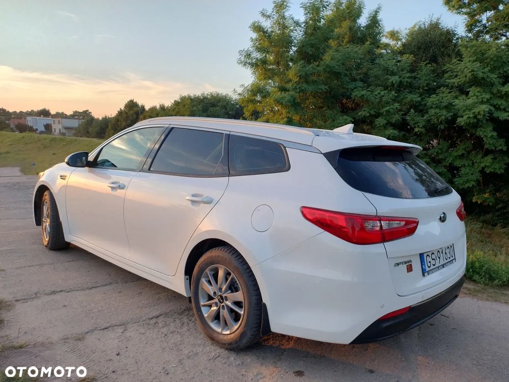 Kia Optima - 23