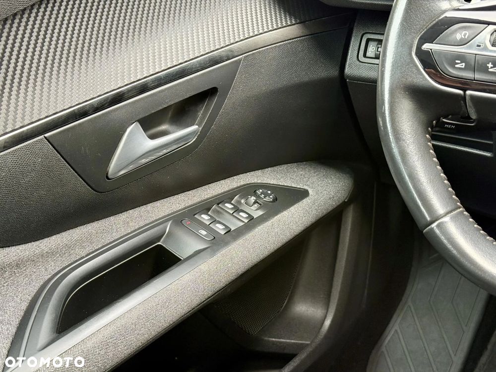 Peugeot 5008 PureTech 130 EAT8 Stop & Start Active Pack - 16