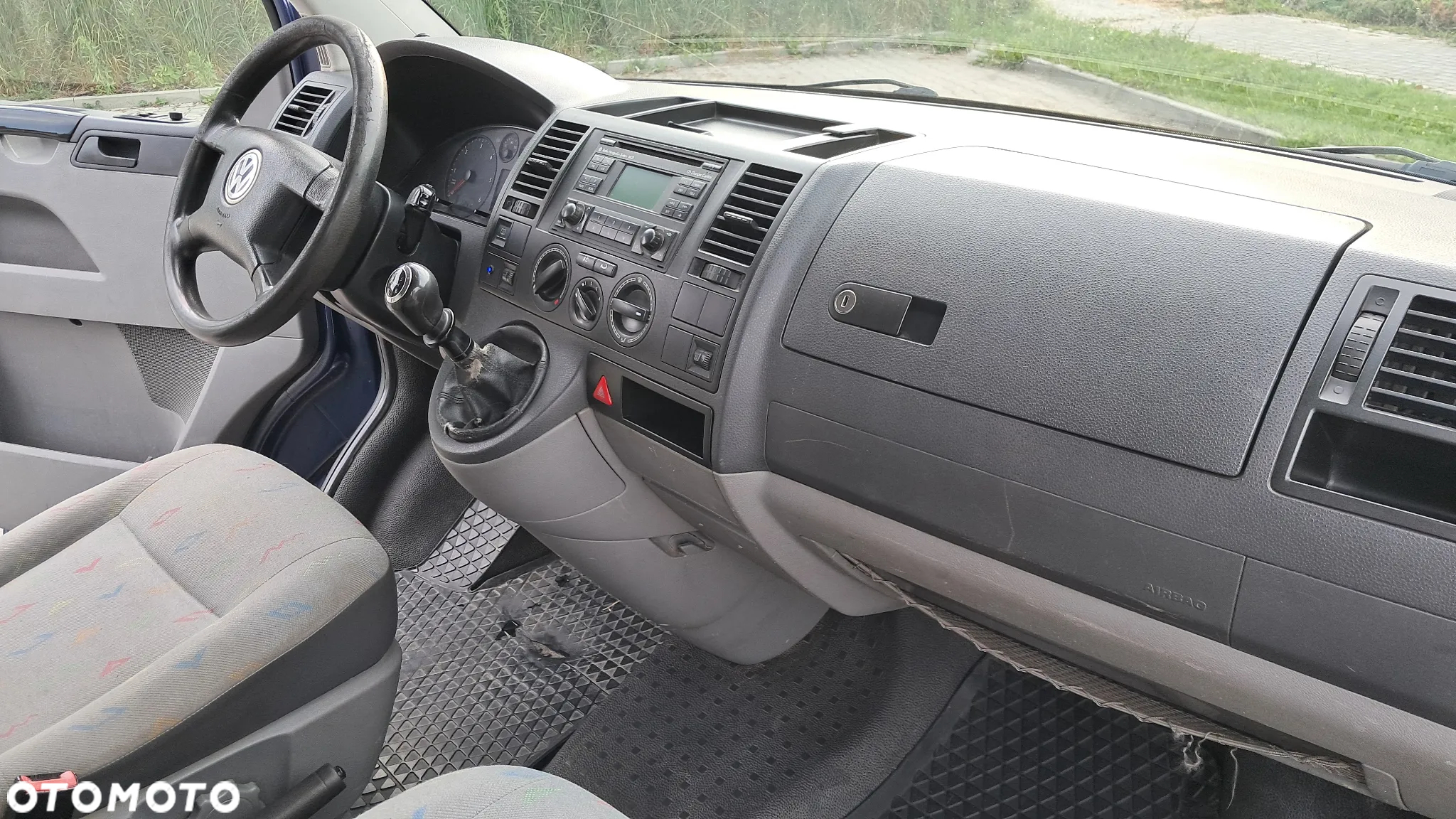 Volkswagen Transporter - 30