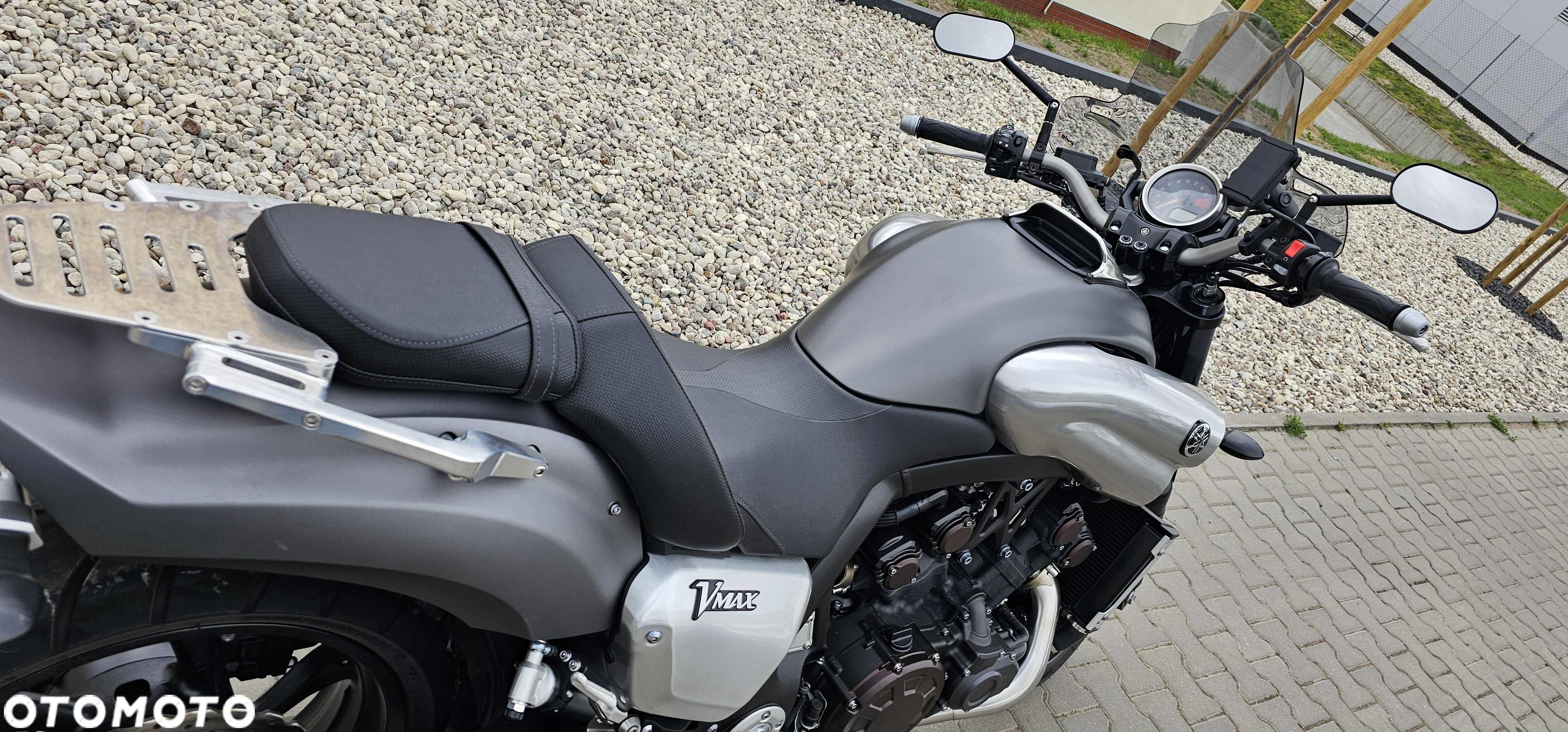 Yamaha V-MAX - 8