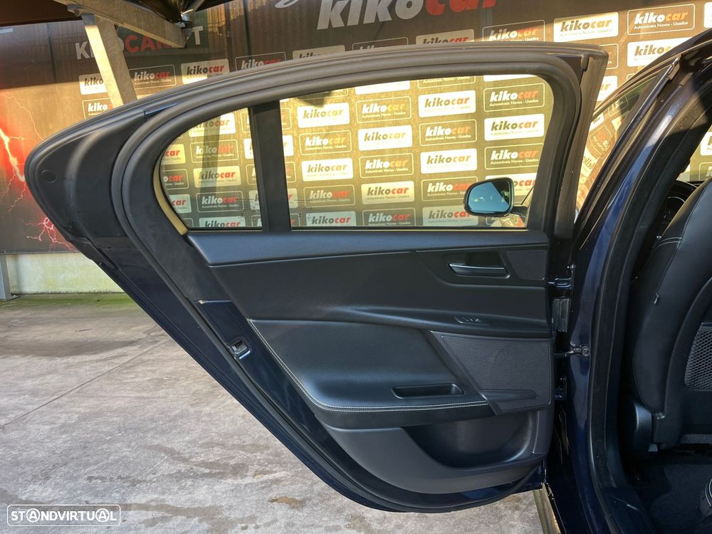 Jaguar XE 2.0 D R-Sport Aut. - 50