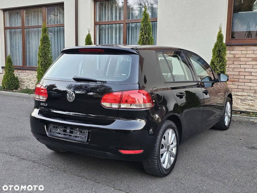 Volkswagen Golf - 11