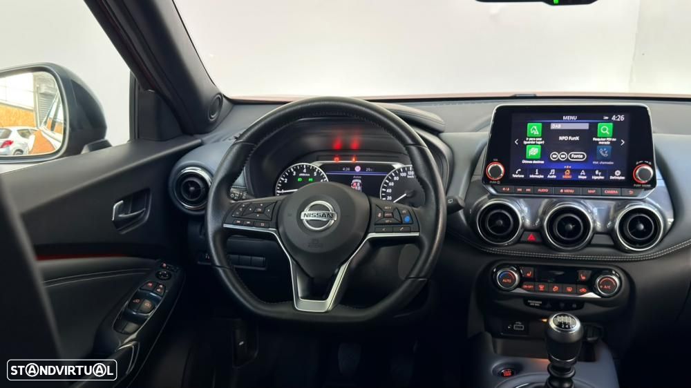 Nissan Juke 1.0 DIG-T N-Design C.Two Tone S. - 32