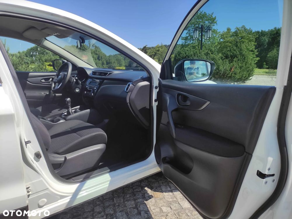 Nissan Qashqai 1.2 DIG-T Visia EU6 - 12