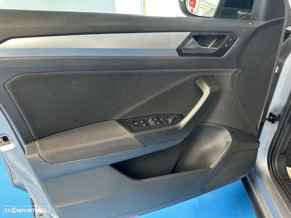 VW T-Roc 1.0 TSI T-ROC@pt - 12