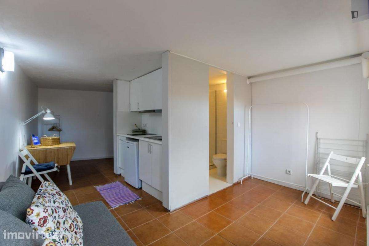 Estúdio - localizado em Cedofeita Porto - Grande imagem: 5/11