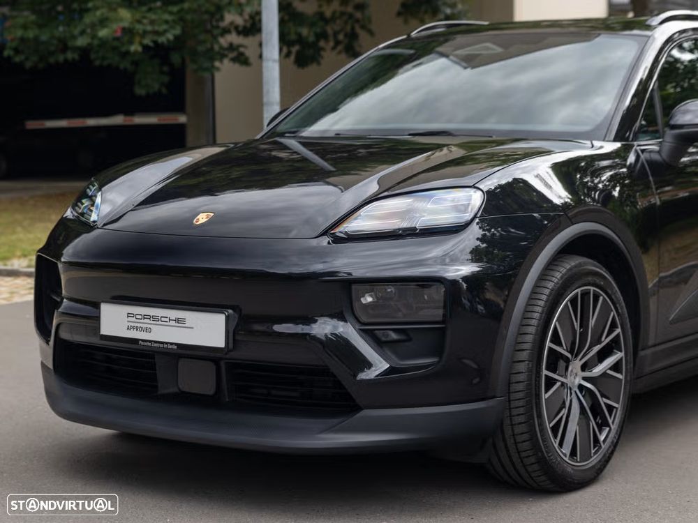 Porsche Macan Electric - 13