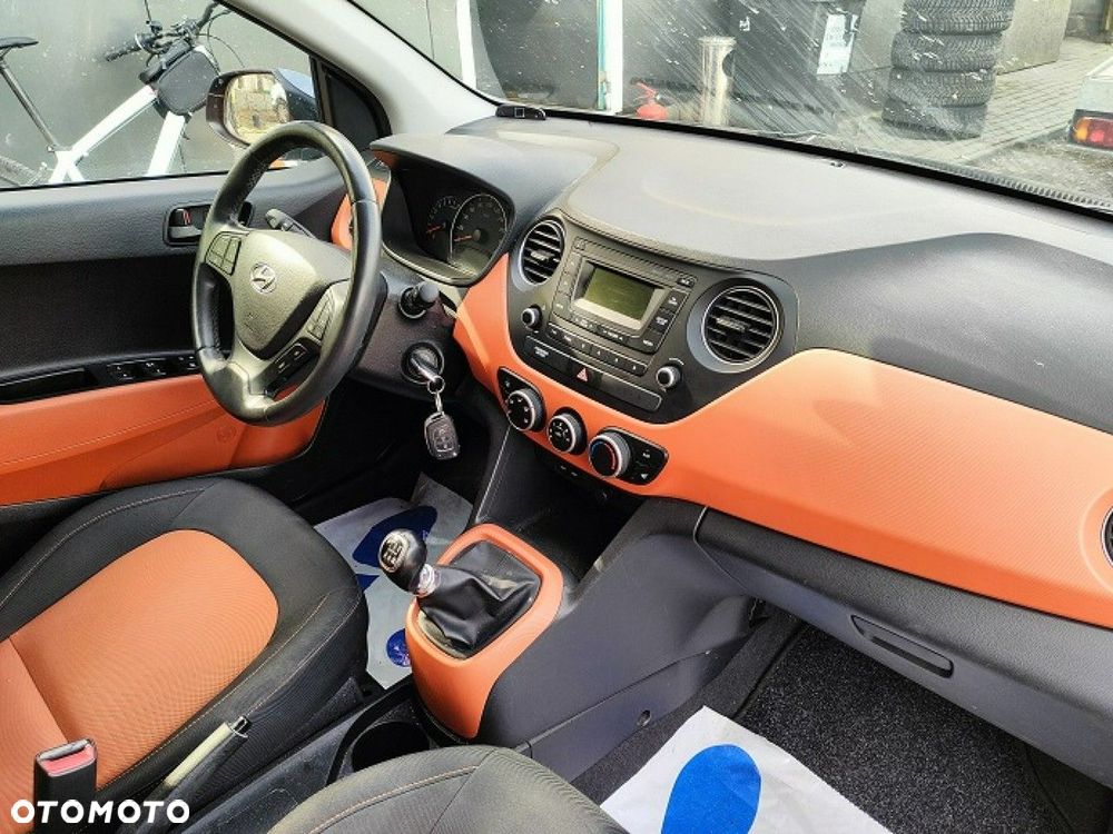 Hyundai i10 - 11