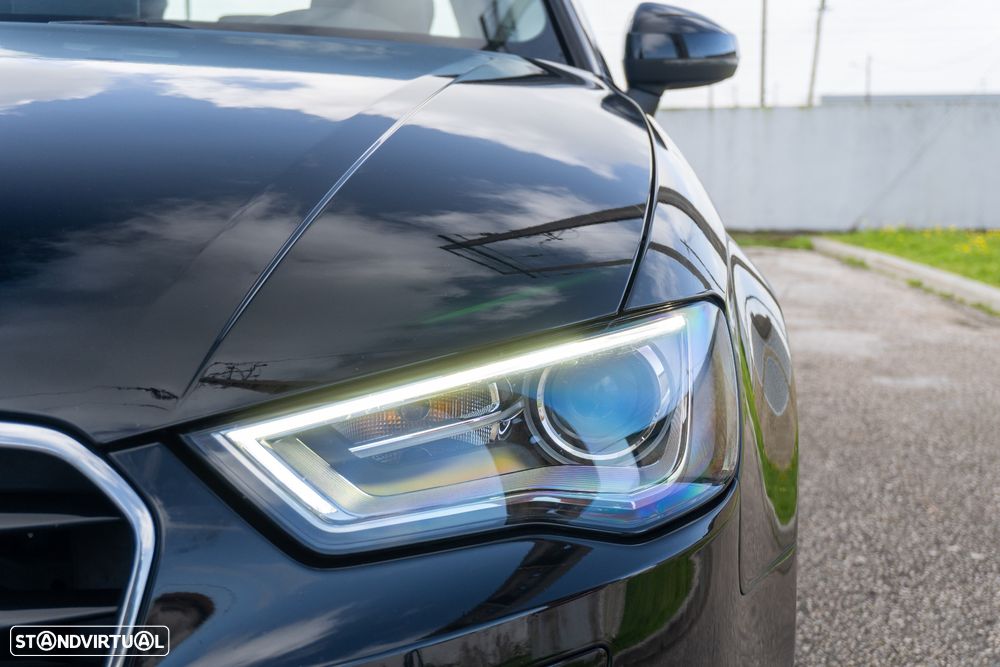 Audi A3 Limousine 1.6 TDI S-line - 2