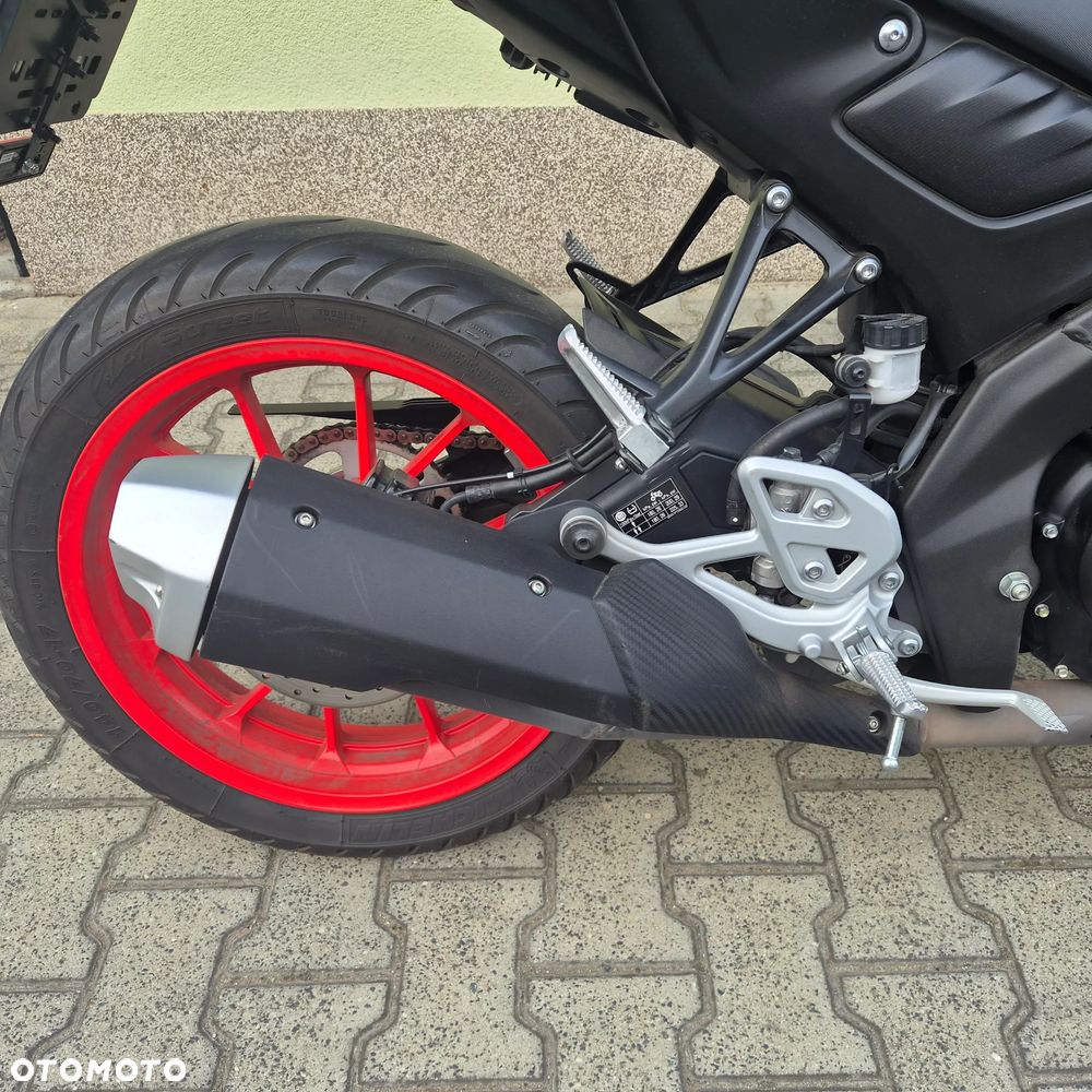 Yamaha MT - 7