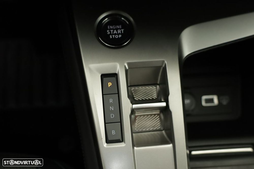 Peugeot e-308 54 kWh Allure - 14