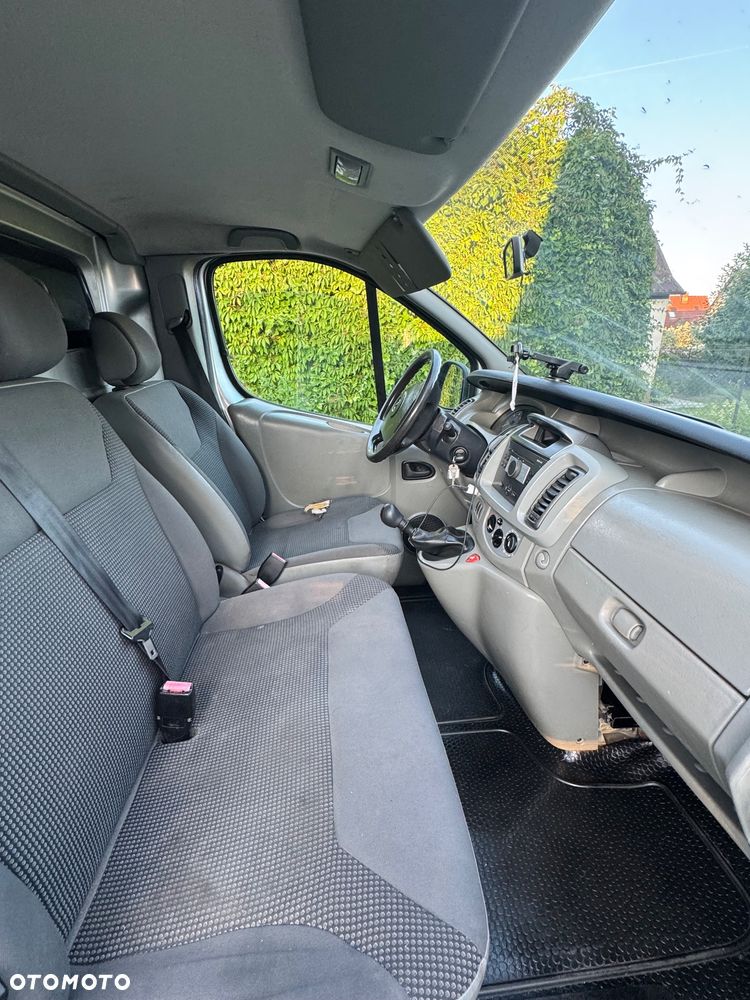 Opel Vivaro Long - 11
