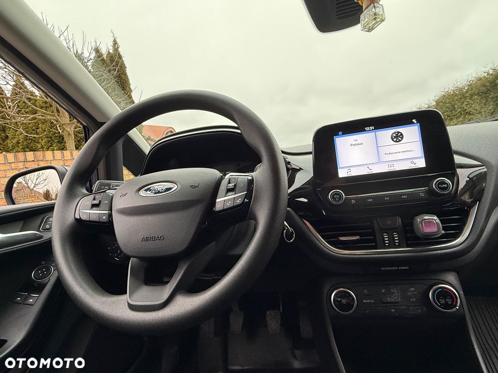 Ford Fiesta 1.1 S&S COOL&CONNECT - 8