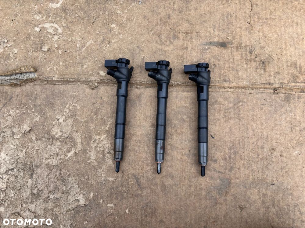 Wtryskiwacz VW T6 Crafter II Transporter 2.0 TDI 04L130277BA - 1