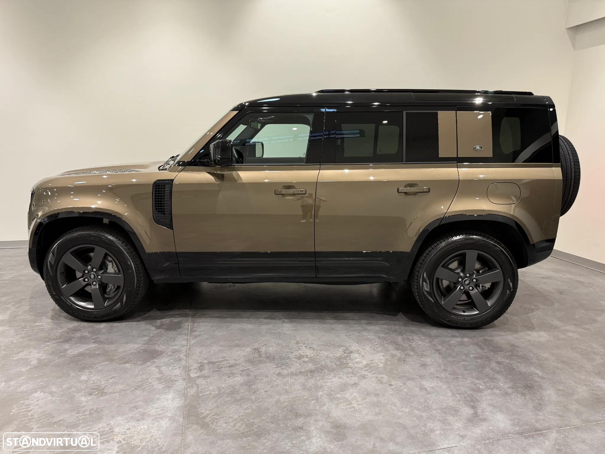 Land Rover Defender 2.0 P400e 110 AWD X-Dynamic SE - 3
