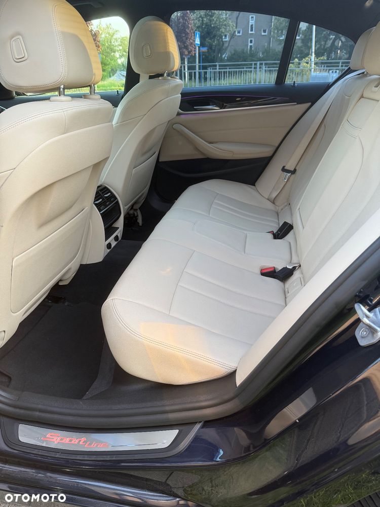 BMW Seria 5 530i Sport Line sport - 18