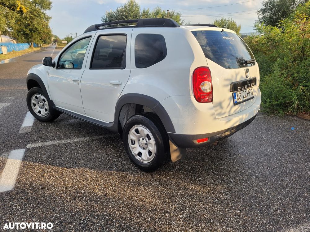 Dacia Duster 1.6 4x4 Laureate - 6