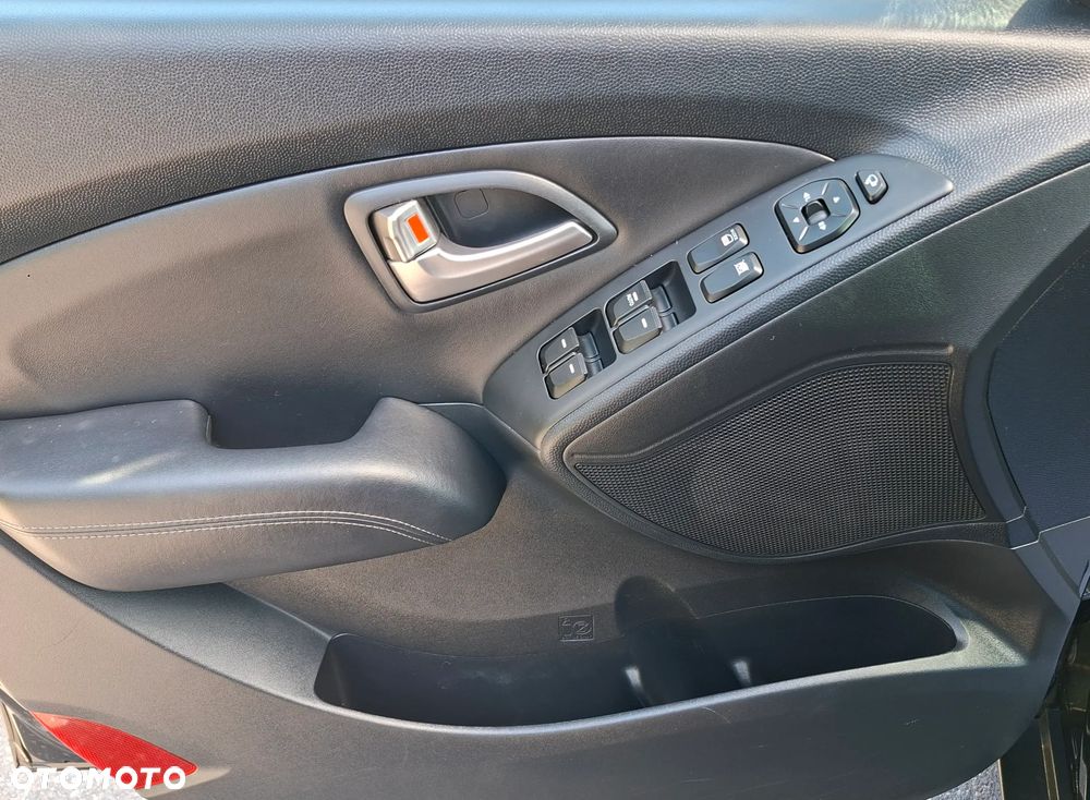 Hyundai ix35 1.6 2WD Fifa World Cup Edition - 22