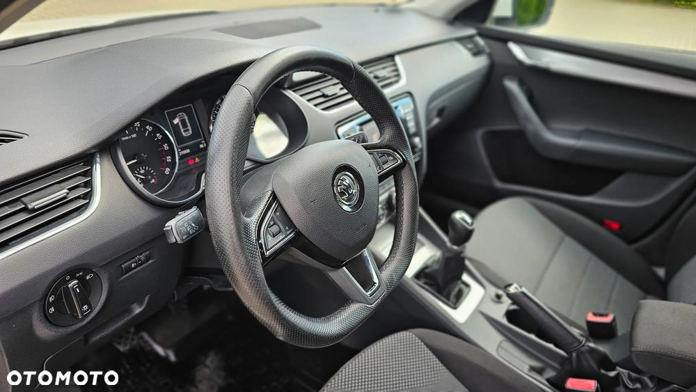 Skoda RAPID 1.6 TDI DPF Active - 31