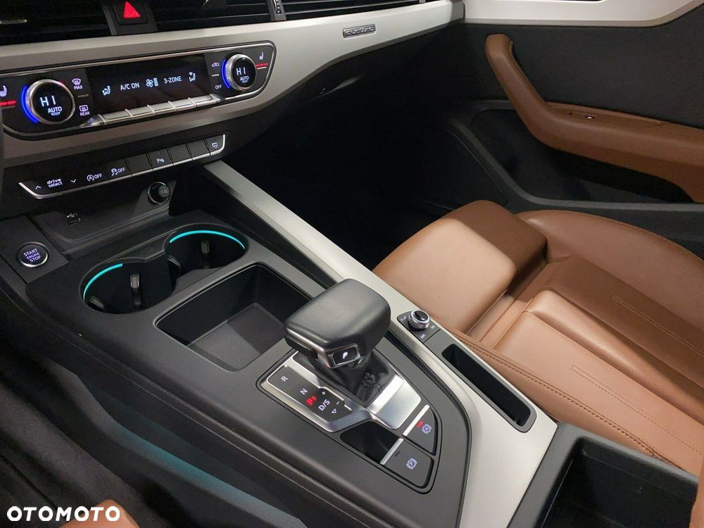 Audi A4 Avant - 30