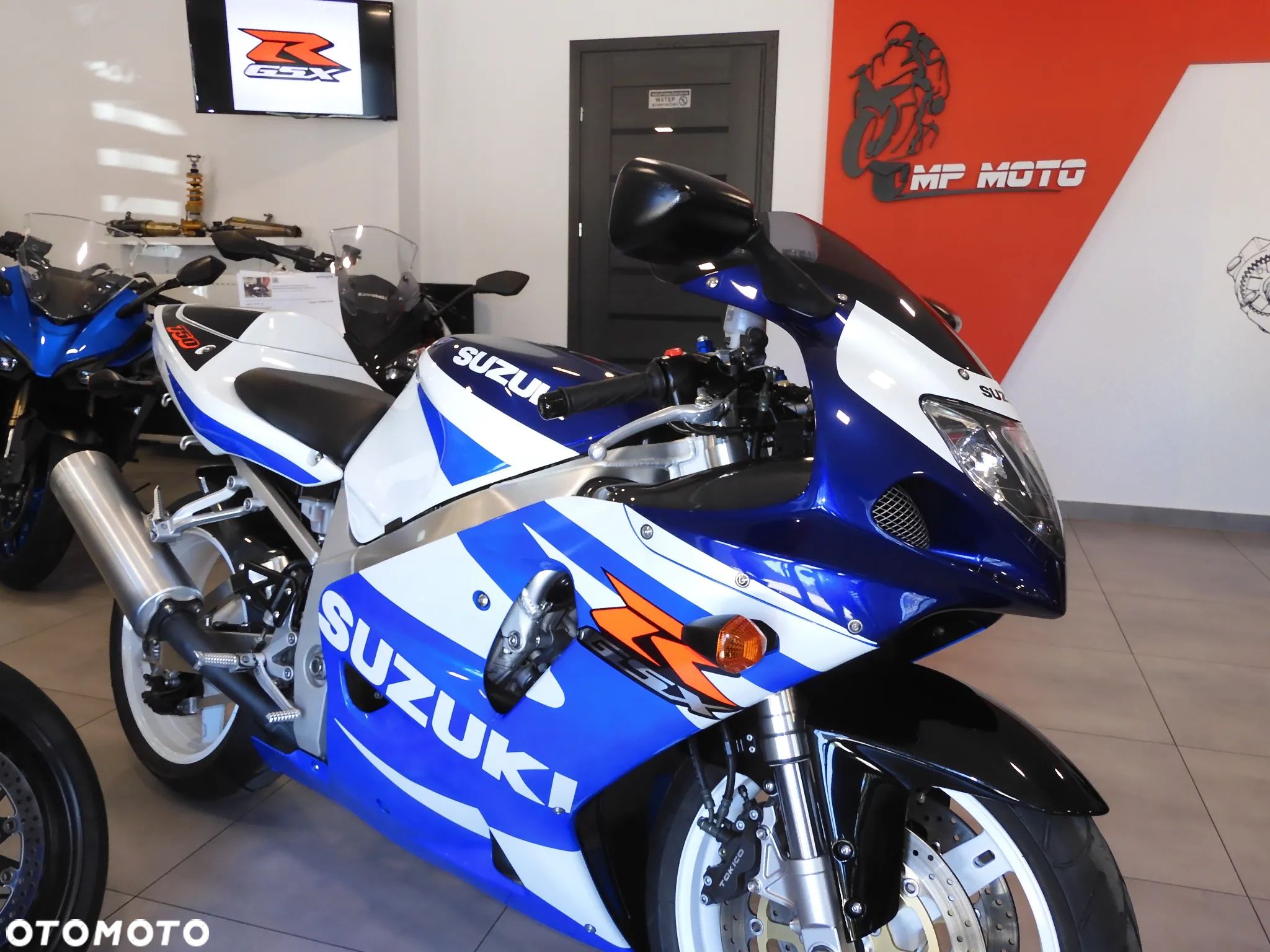 Suzuki GSX-R - 1