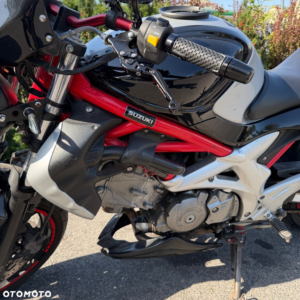 Suzuki Gladius - 11