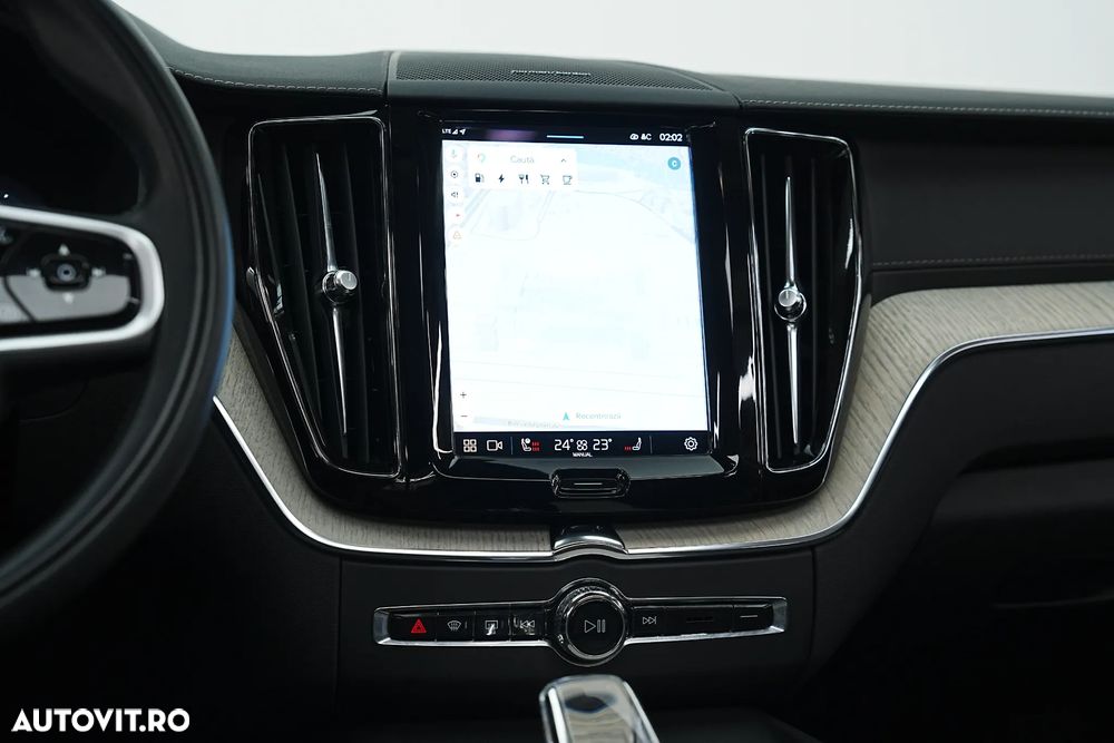 Volvo XC 60 Recharge T6 Twin Engine eAWD Inscription Expression - 35