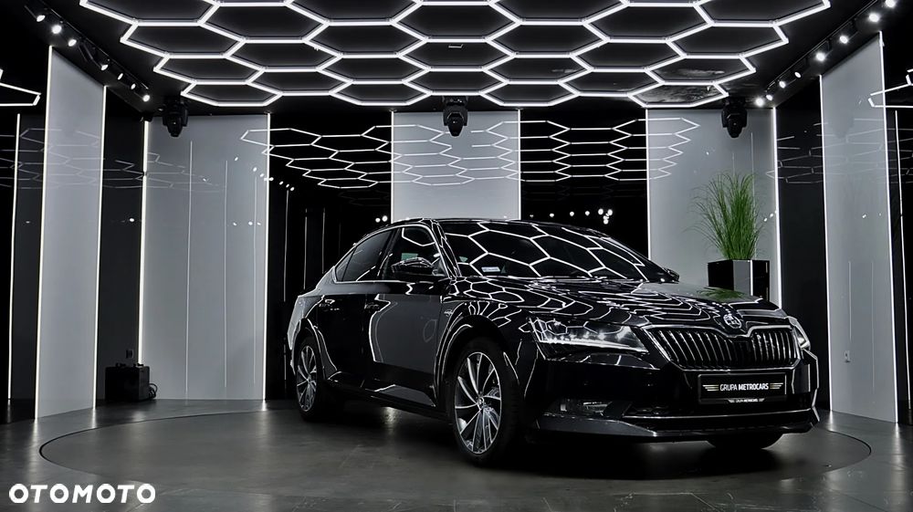 Skoda Superb 2.0 TDI L&K DSG - 12