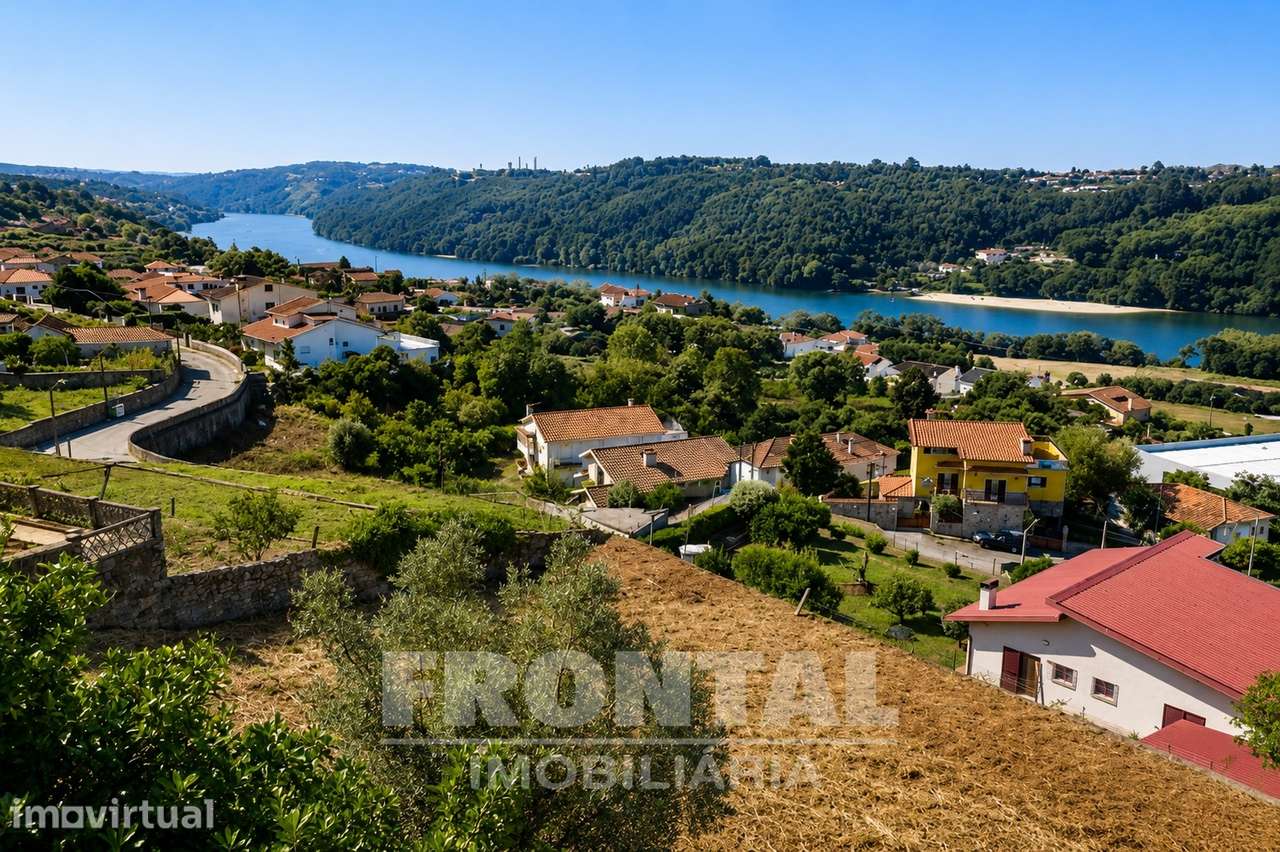 Terreno com Projeto Aprovado para Moradia T3 com Piscina | Pronto para - Grande imagem: 2/14